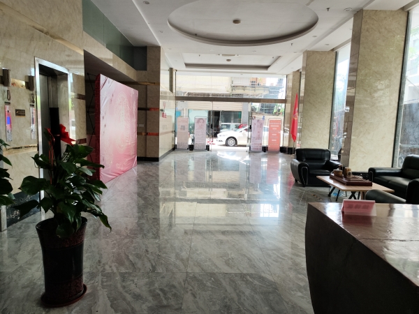 （已成交）民族大道旁琅东客运站附近1一6层整栋楼铺面2000平米出租